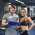 bis zu 11 Trainerlizenzen und kaufmännischer Qualifikationen: